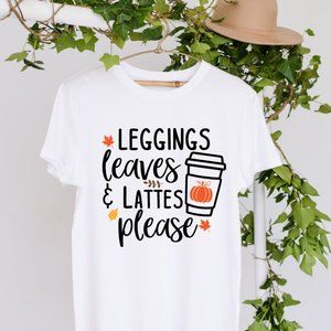Leggins Leaves Lattes Please Softstyle® Fitted T-Shirt